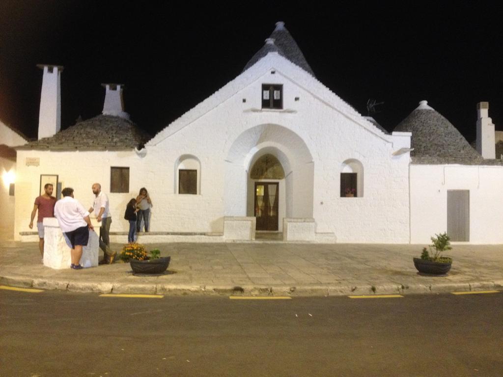 Trullo Di Giovannina Casa Vacanza Alberobello Exterior photo